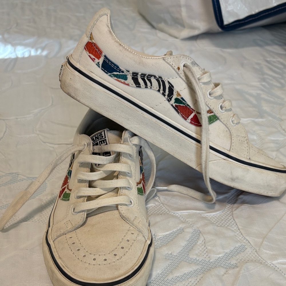 Vans Women's White and Multicolor Canvas Sneakers